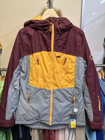 CNSNRD ALEXIS Winterjacke, neu mit Etikett, Gr. S, Top!