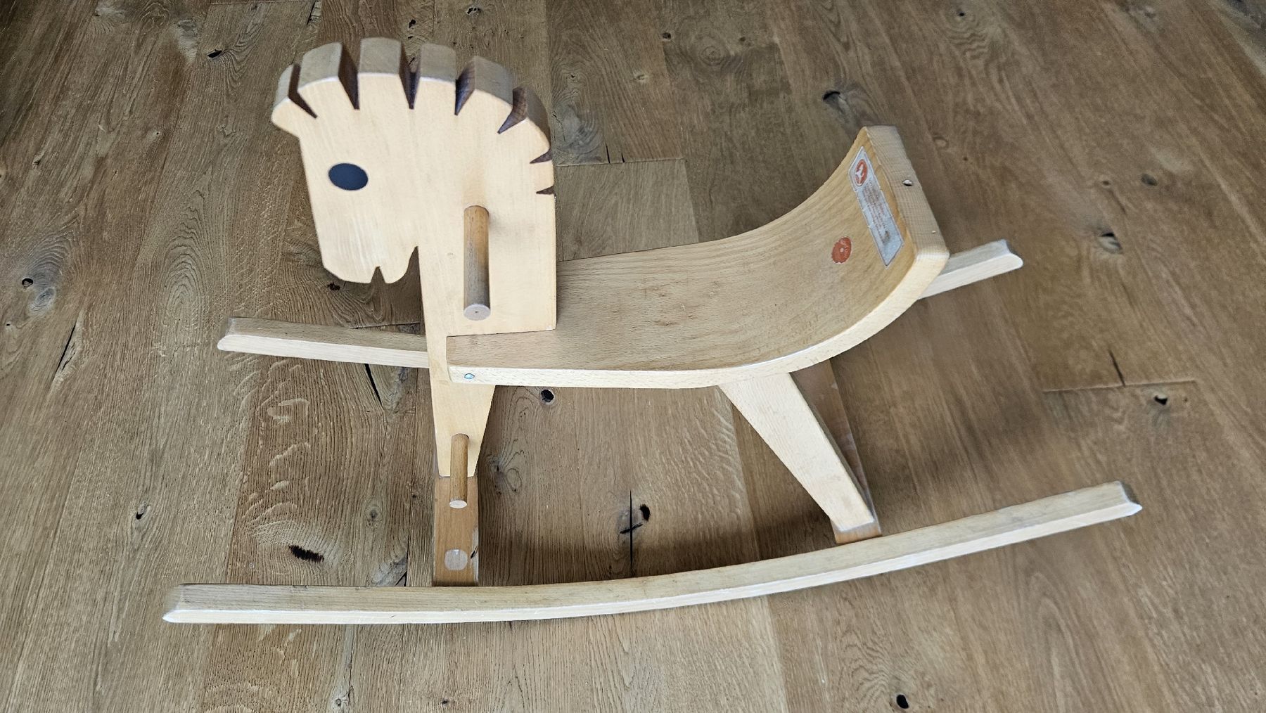 Jouets: Schaukelpferd aus Holz  – D'occasion à Frenkendorf par Julesrules84