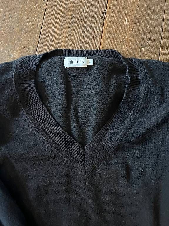 Maglioni & Felpe: Zwei Wollpullover mit V-Ausschnitt von Filippa K – Usato da Zürich venduto da cat 2