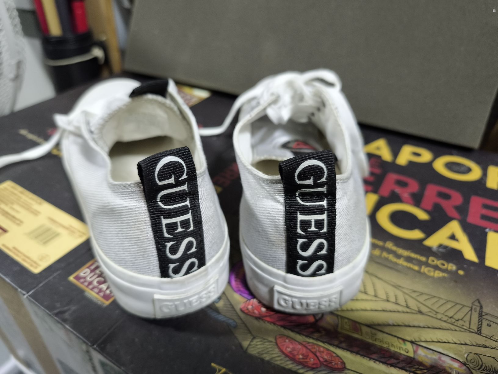 Guess Scarpe da donna: Damenschuhe Sneakers Guess donna – Usato da Stabio venduto da anes71