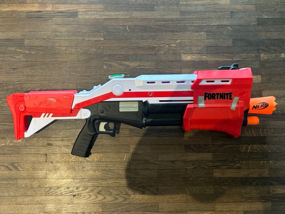Nerf Giocattoli: Nerf Fortnite Pump SG E7065EU4 TS  Blaster – Usato da Malleray venduto da ste_rx2t