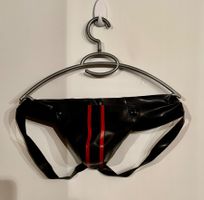 Schwarzer Gummi Jockstrap mit rotem Streifen, neuwertig! XXL