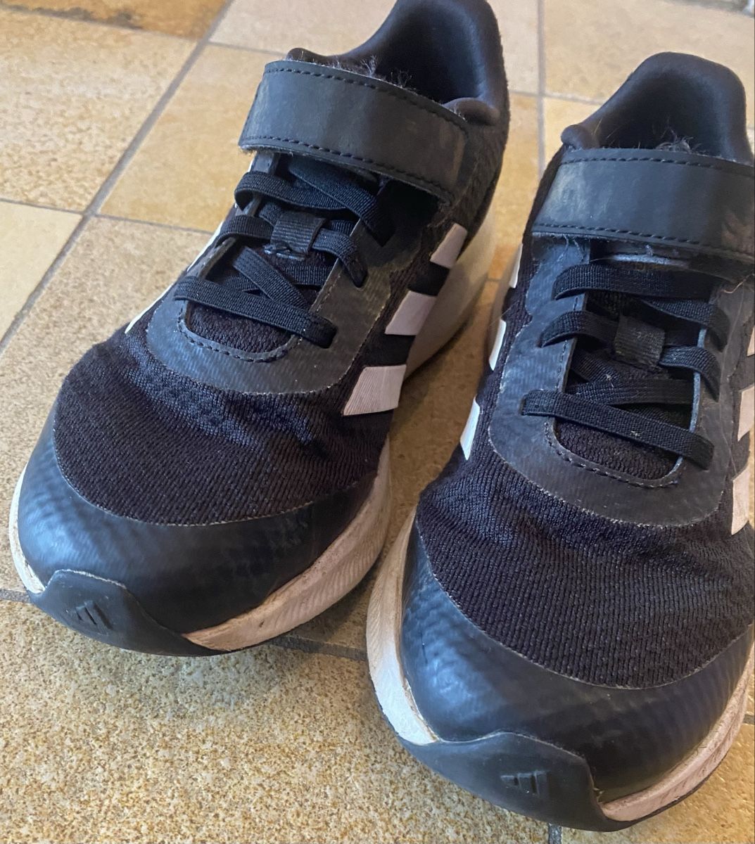 Adidas Scarpe per ragazzi: Adidas Running 35 – Usato da Le Noirmont venduto da Chreeba 1