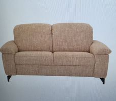Sofa 2 Sitzer, Stoff beige-Gold. Neupreis Fr. 3'399.00