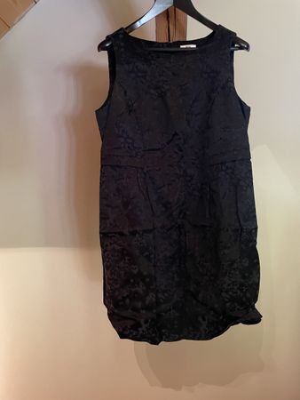 Elegantes Noa Noa Kleid Gr. 42/44 – Schwarz mit edlem Muster
