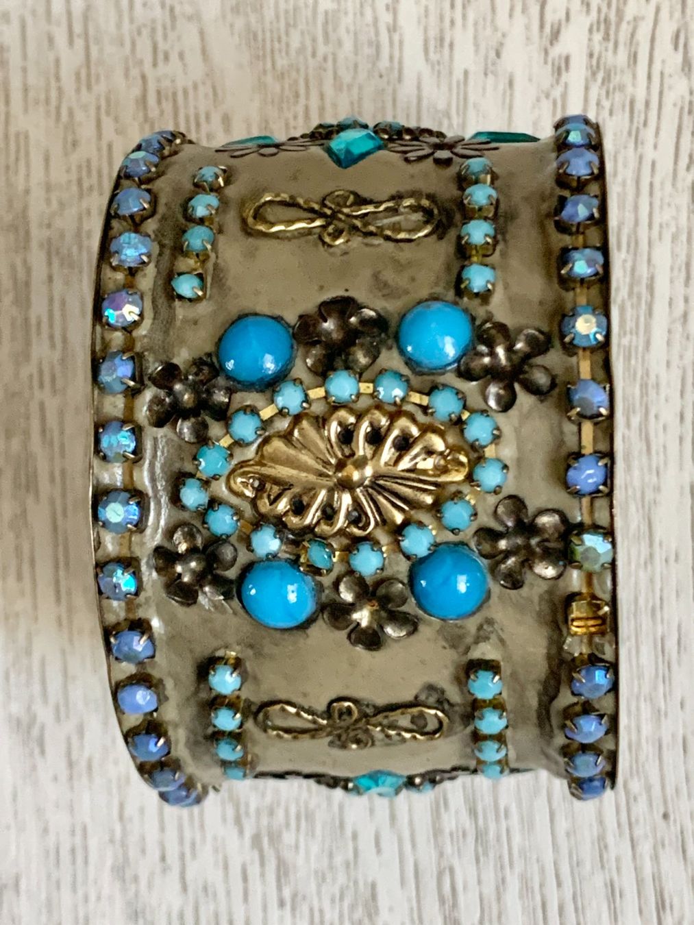 Bracciali & Braccialetti: Schöner Armreif mit Steinen verziert – Usato da Kloten venduto da Nephty 7