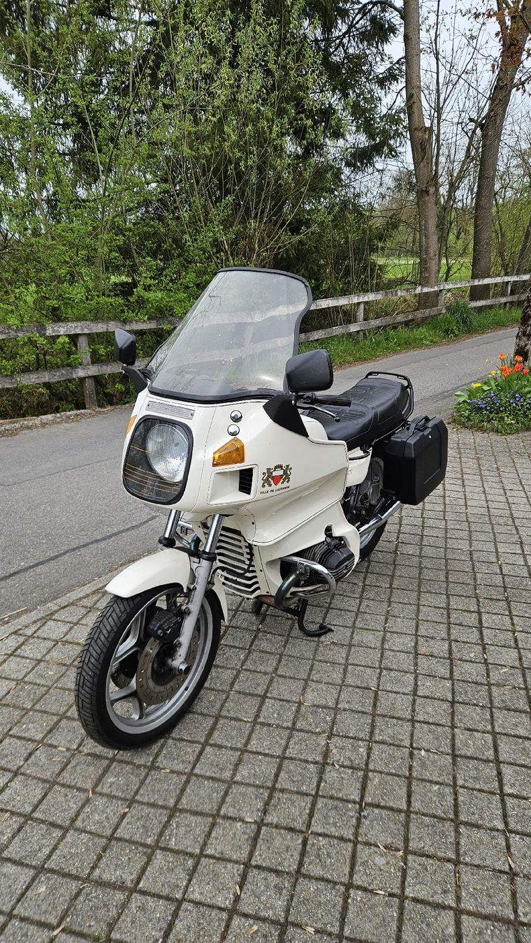 BMW Touring: BMW R80 RT ehem. Polizei Lausanne – Usato da Neuenkirch venduto da Trouvaillix