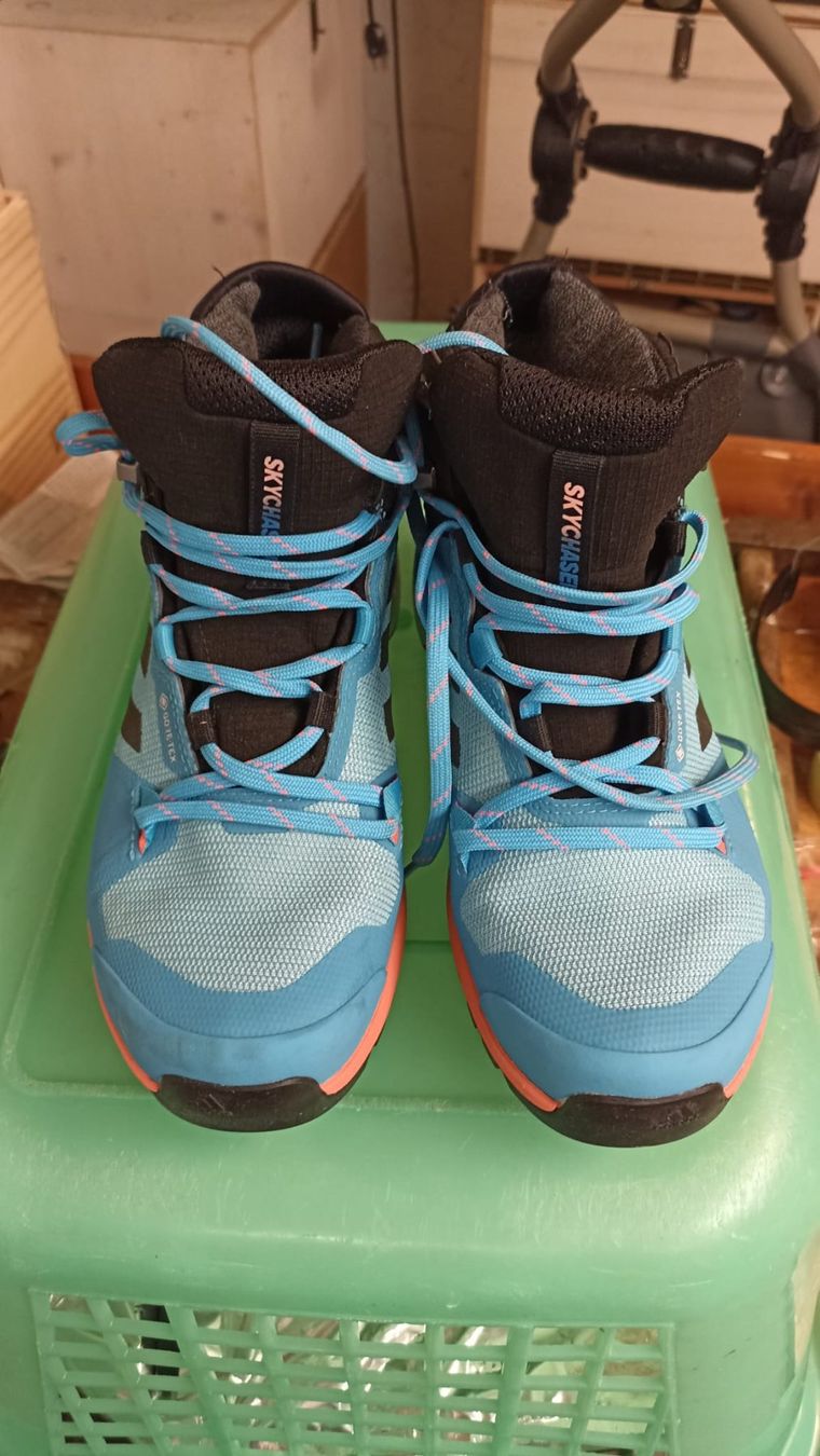Scarpe da donna: TERREX Skychaser 2 Mid GORE-TEX Wanderschuh – Nuovo (secondo la descrizione) da Zürich venduto da Lvera 1