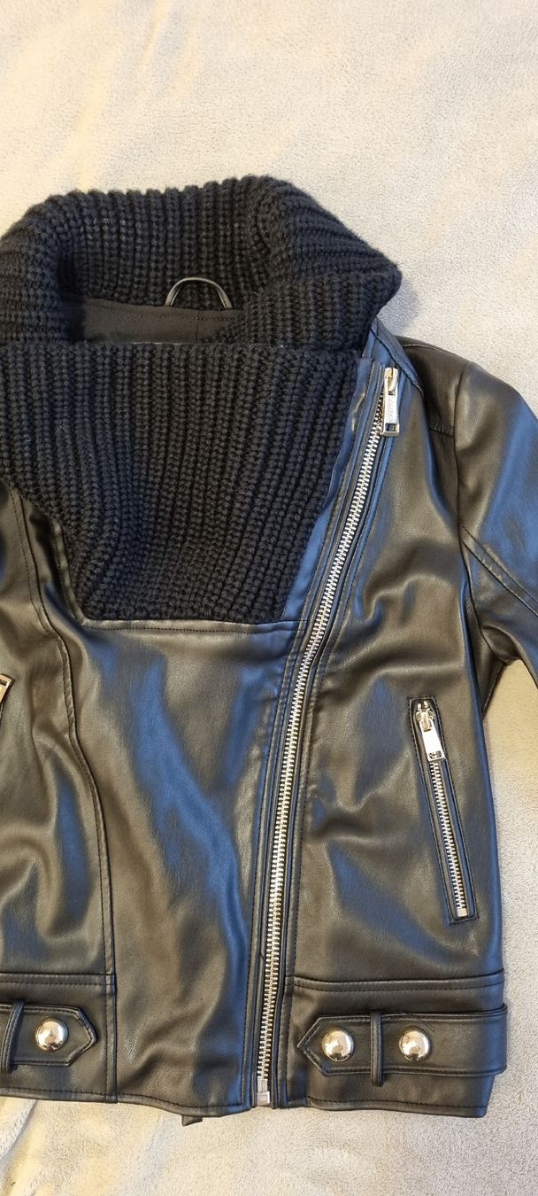 Guess Jacken: Guess Lederjacke Gr. M mit Strickkragen schwarz – Gebraucht aus St Gallen von vir_5kgt 4