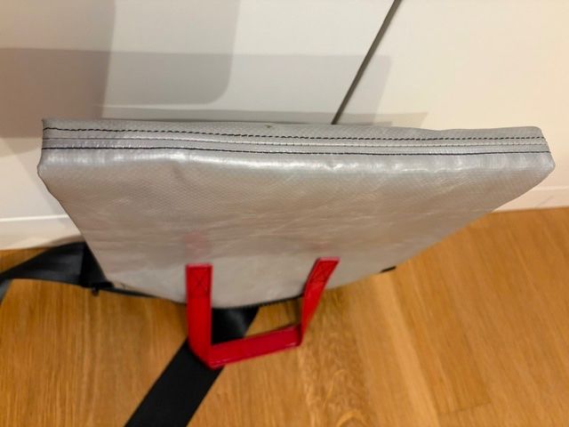 Freitag Sacs: Freitagtasche "Ruby" F274 in Silbergrau / rot – Neuf (Voir description) à Münchenstein par skatespezi 4
