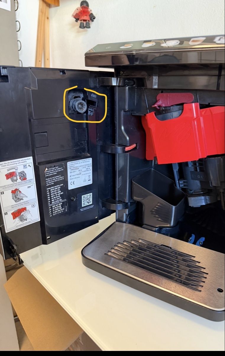 Siemens Macchine per caffè & Macchine per espresso: Siemens EQ500 classic – Difettoso da Landquart venduto da Nnf007 8