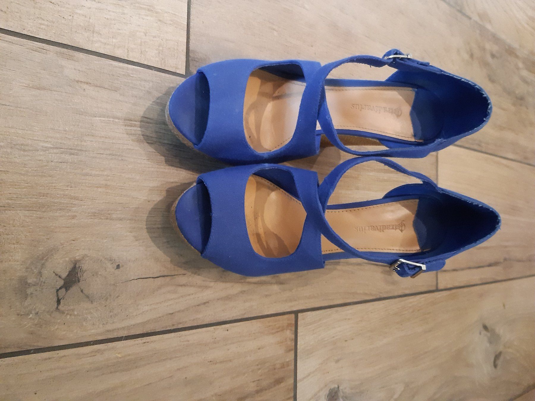 Scarpe da donna: Sandalen – Usato da Waldkirch venduto da Parry01 1