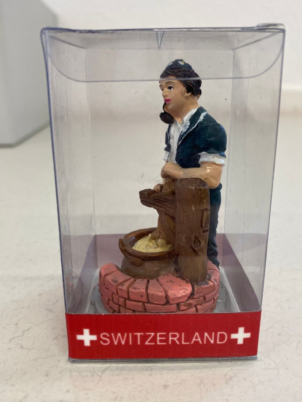 Statuette: Schweizer Souvenir Figur, Älpler mit Feuertopf, Backpfeife – Usato da Niederhelfenschwil venduto da Chleeblatt1938 5