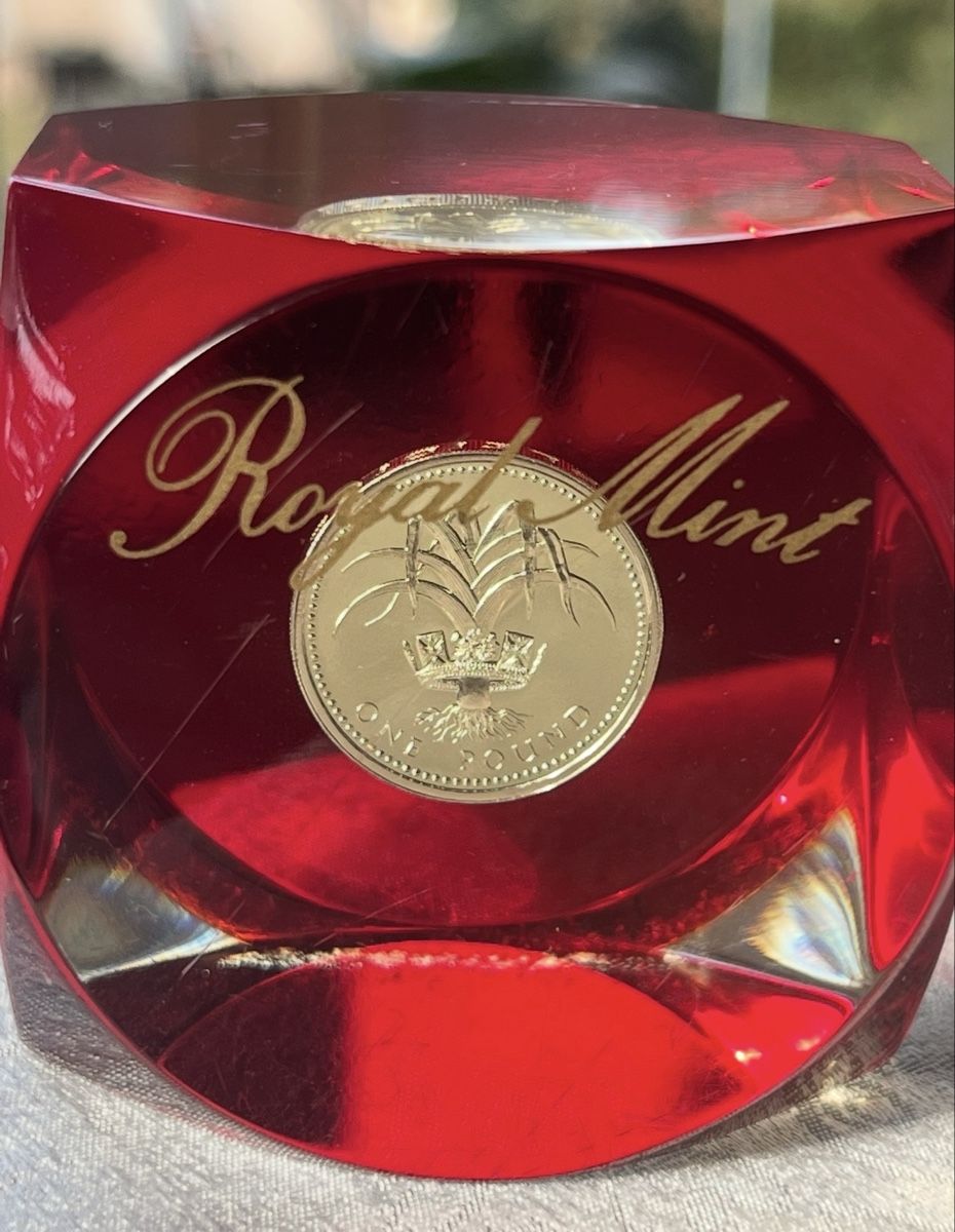 Alle Dekorationen: Royal Mint Elisabeth 2 objet décoratif rare – Neu (gemäss Beschreibung) aus Villeneuve VD von jxste_dani 1