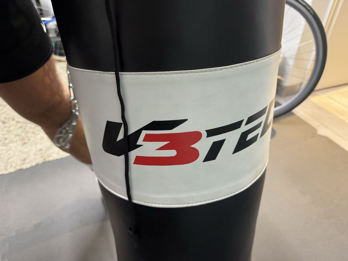 Sacchi da boxe: Boxsack inkl. 2 Paar Boxhandschuhe – Usato da Berg SG venduto da cil_p8z9 2
