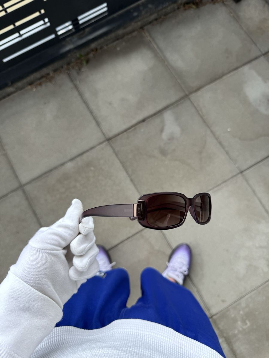 Saint Laurent Lunettes & Verres: Lunettes de soleil YSL – D'occasion à Fully par Emi.cez