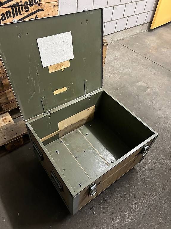 Transportkisten: Schweizer Militär Holkiste auf Rollen – Gebraucht aus Rheineck von inf_kv7d 2