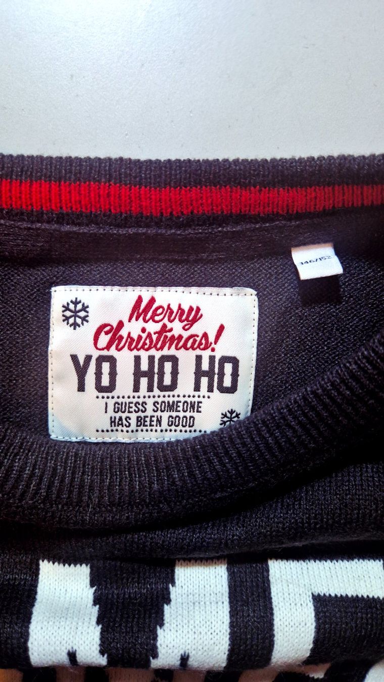 C&A Pulls et sweat-shirts: Weihnachtspullover Gr. 146/152 – D'occasion à Volketswil par Dokinka 3