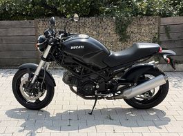 Ducati Monster 695- ab MFK, Zahnriemen& Pneus neu!