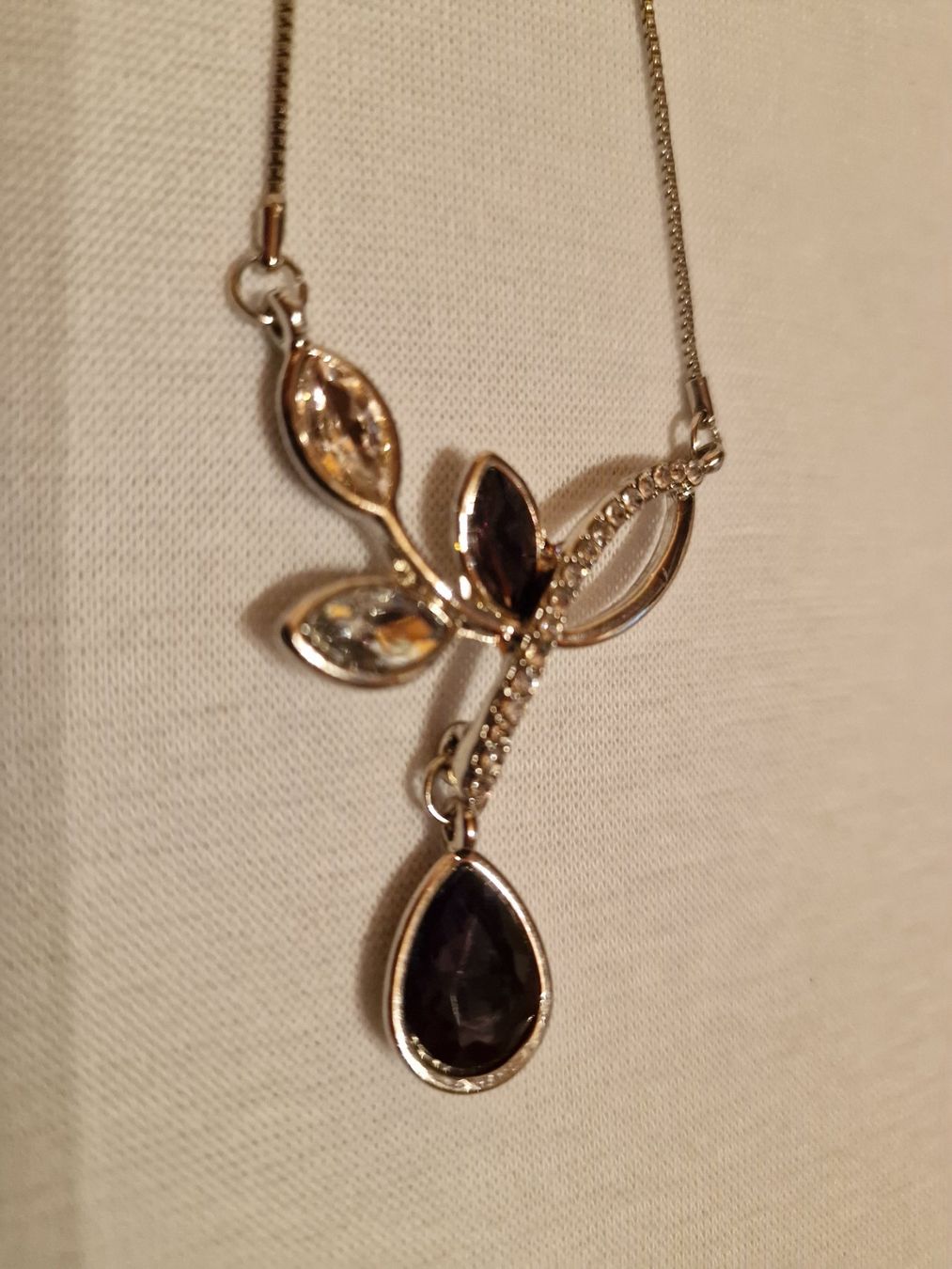 Sonstiger Schmuck: Modeschmuck  -  Konvolut  -  anschauen! – Gebraucht aus Röthenbach i. E. von Heureka5 8
