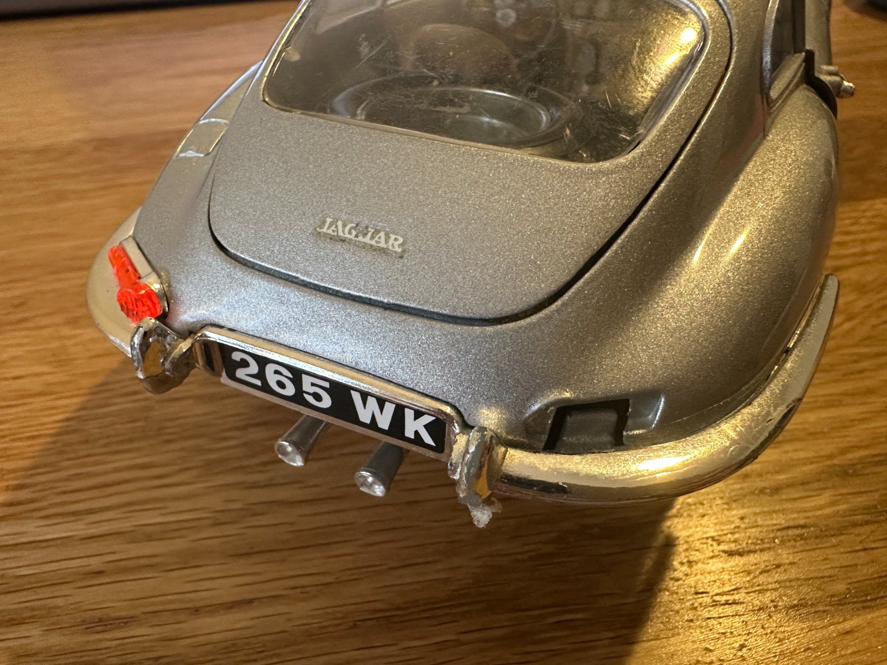 Bburago Modellini d'auto: Bburago E-Type Jaguar Silber 1:18 – Usato da Lausanne venduto da brixton 5