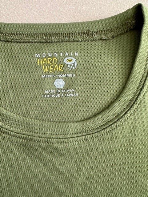 T-shirt: Mountain Hardware t-shirt – Usato da Dallenwil venduto da ZD2019 1