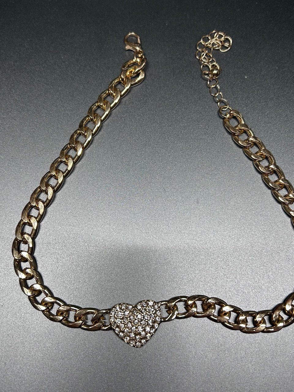 Catenine: Collana girocollo a forma di cuore – Usato da Giubiasco venduto da LorisVale 3
