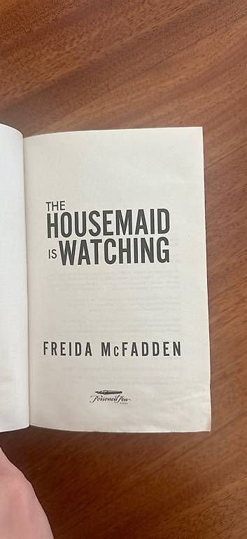 Libri: The Housemaid Is Watching, Freida McFadden – Usato da Bellinzona venduto da nan_89sf 2