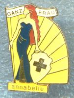 annabelle  GANZ FRAU