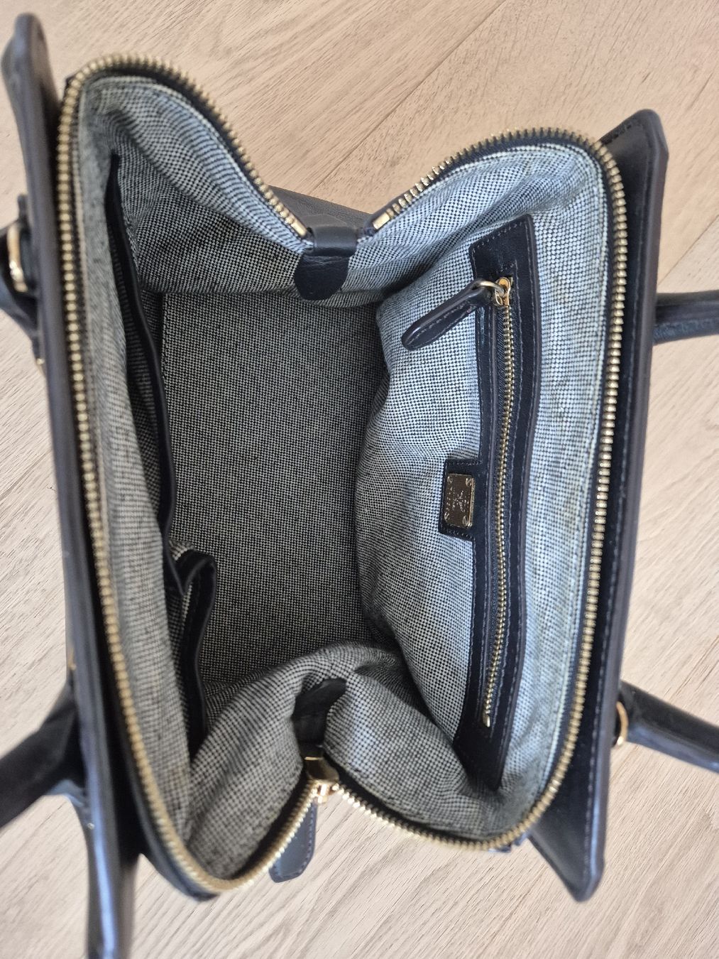 Mcm Borse da donna: MCM Ledertasche in gutem Zustand – Usato da Faulensee venduto da edart24 2