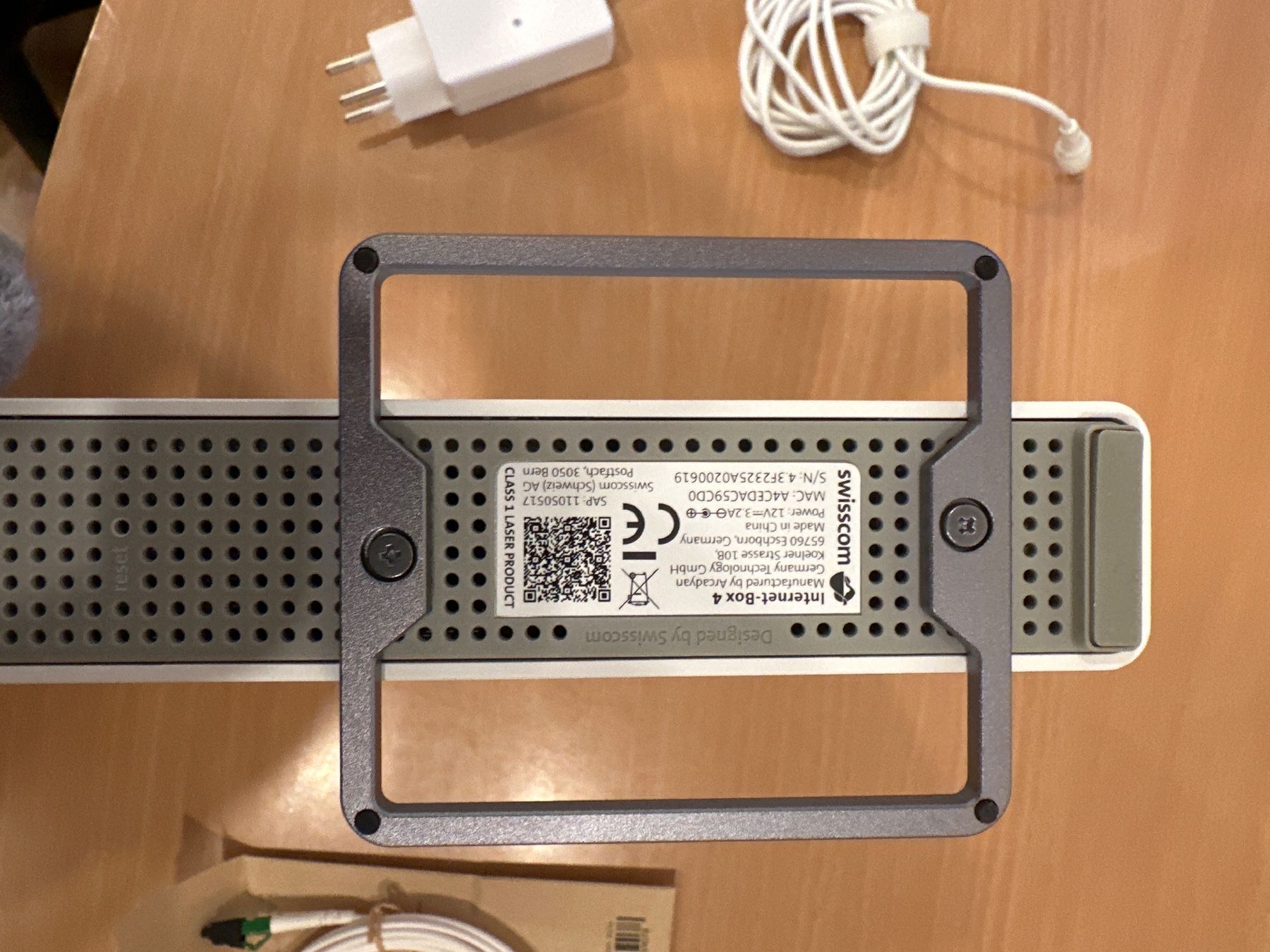 Swisscom Modem & Router: zu Verkaufen Internet-Box 4 von Swisscom. – Usato da Orpund venduto da djgeeser 3