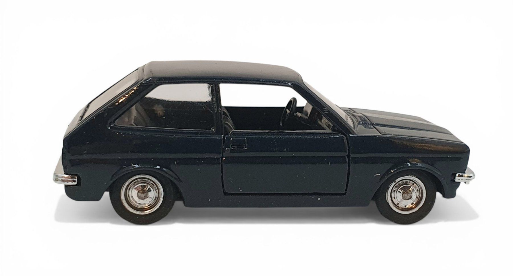 Solido Modellini d'auto: Solido Ford Fiesta – Usato da Rickenbach b. Wil venduto da klassikmarkt.ch 5