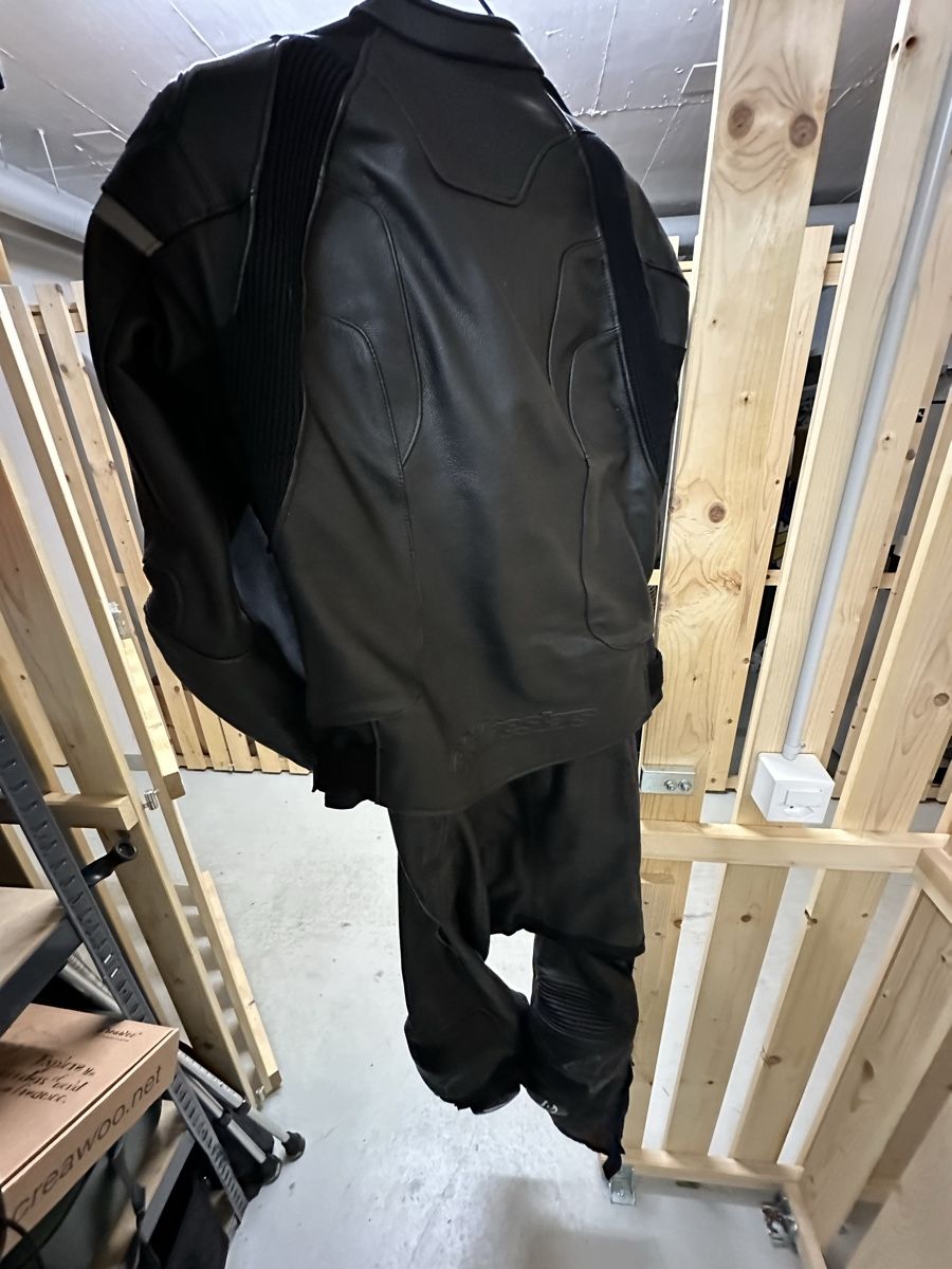 Alpinestars Lotti di vestiti: Alpinestars Stella Motorrad Lederkombi – Usato da Bütschwil venduto da jojo99 1