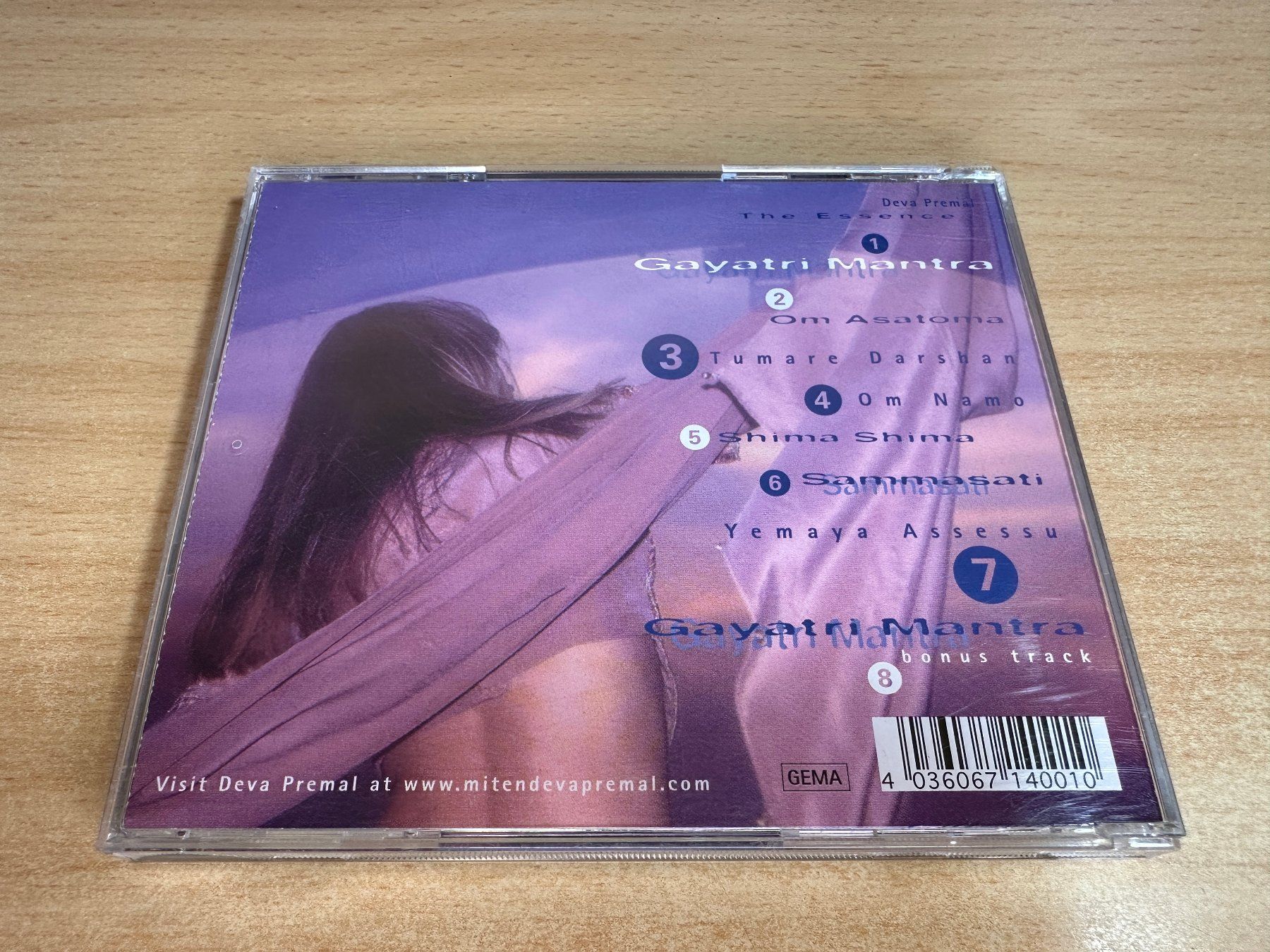 CD: M4 Deva Premal – The Essence – Usato da Rikon im Tösstal venduto da Alpenmutz 1
