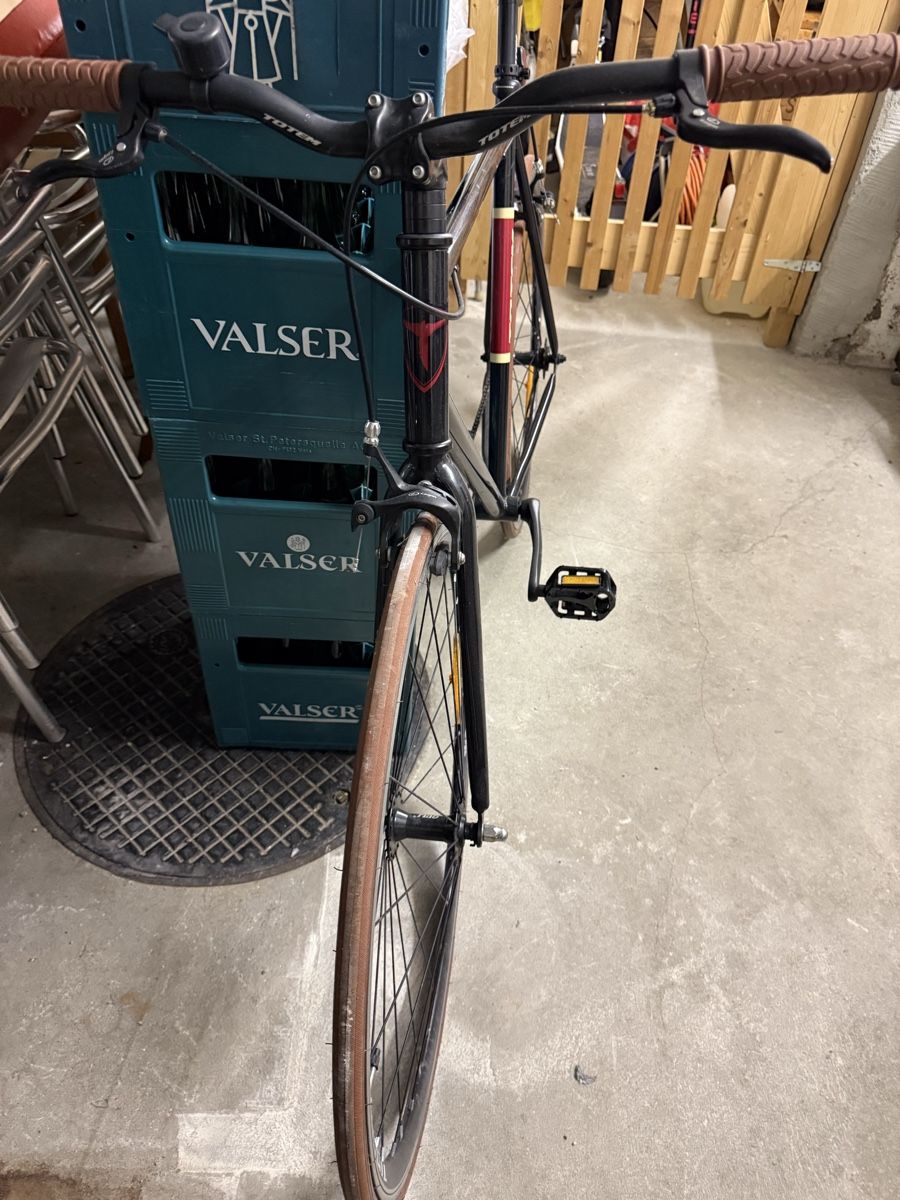 Totem Velos: Schwarzes Totem Singlespeed/Fixie Velo – Gebraucht aus Zürich von Steinermax55 1