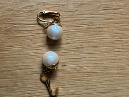Vintage Modeschmuck, Perlen-Ohrclips, hängend