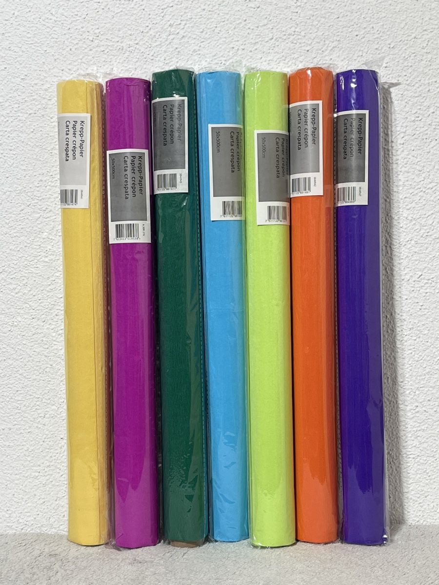 Kits de loisir créatif: Bastelspass: 7 Rollen farbiges Krepp-Papier – Neuf avec emballage d'origine à Oberegg par MZ_DiesundDas