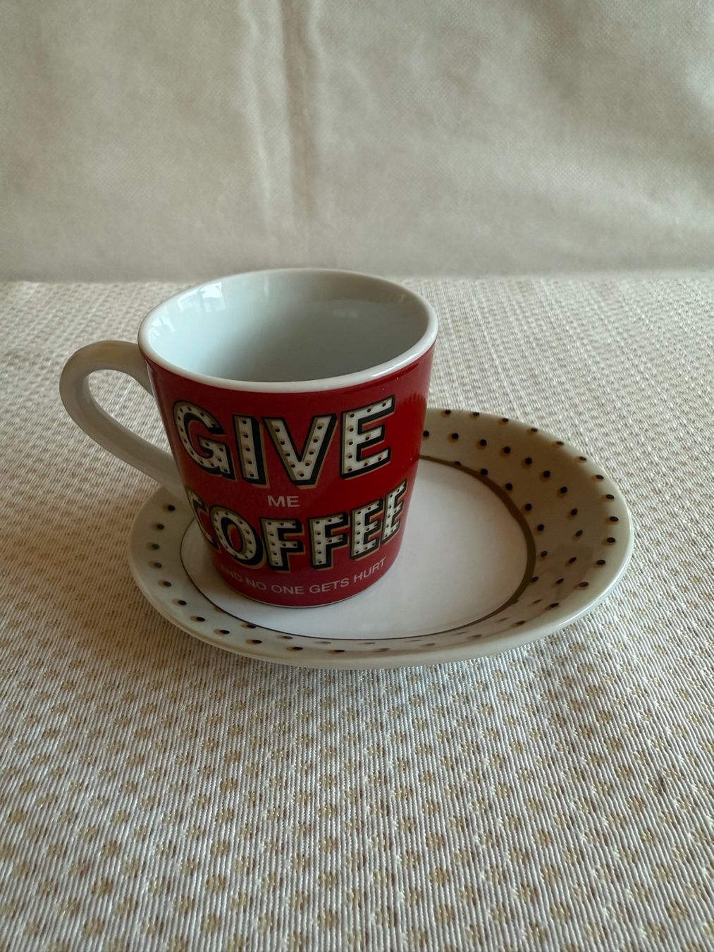 Tazze: OMG - Sofia Tendeiro - tasse espresso – Usato da Sion venduto da accroshoes 3