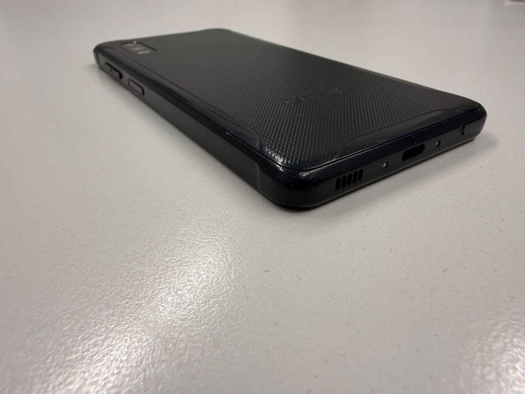 Samsung Telefoni cellulari / Smartphones: Samsung Galaxy XCover Pro EE – Usato da Zug venduto da ElPhone 3
