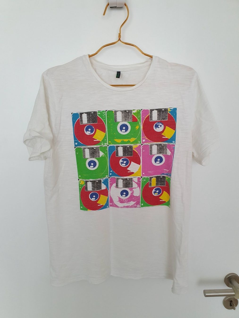 Benetton T-shirt: Originale Benetton T-Shirt 100% Baumwolle. – Usato da Zürich venduto da Leica.C89