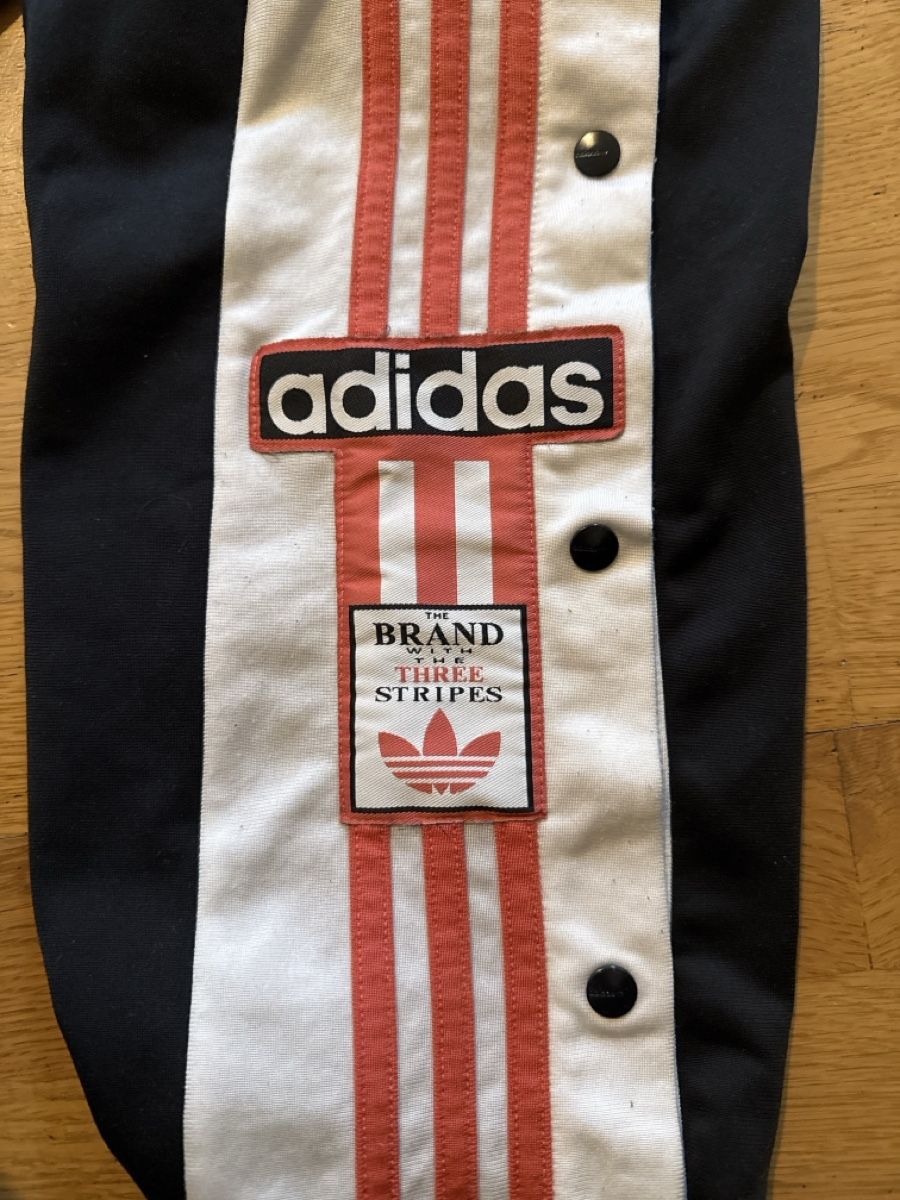 Adidas Hosen: Adidas Trainerhose S – Gebraucht aus Rheinfelden von mas_5c27 3