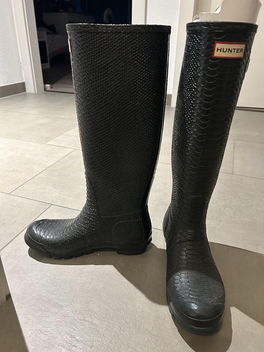 Hunter Damenschuhe: Bottes Hunter noir imitation serpent taille 40 – Gebraucht aus Baar nendaz von min_n5tw 1