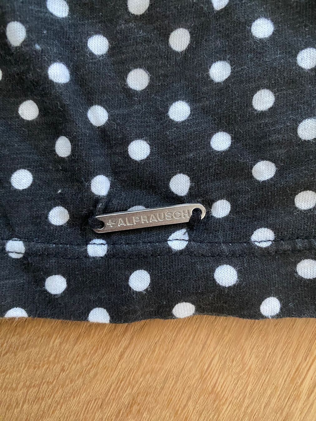 Alprausch Vestiti & Gonne: Alprausch Mädchen Oberteil / Kleid 104 – Usato da Einsiedeln venduto da PaedeK84 1