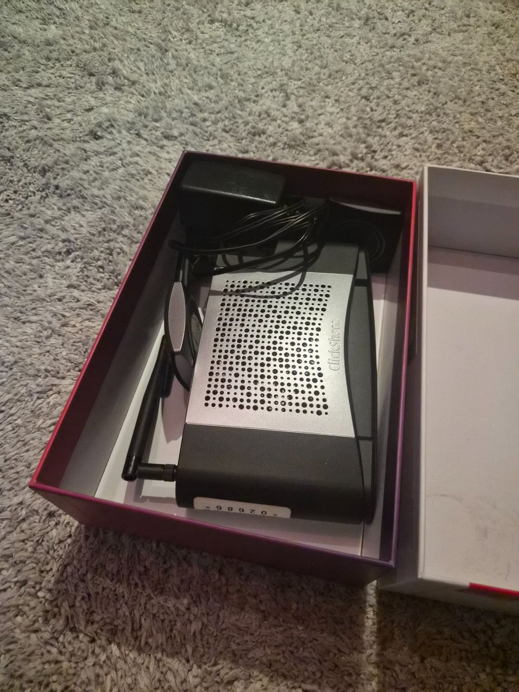 Sistemi audio & multimediali: Barco ClickShare CS-100 System mit 2 Tasten guter Zustand – Nuovo e nell'imballaggio originale da Mellingen venduto da ReLoveit 1