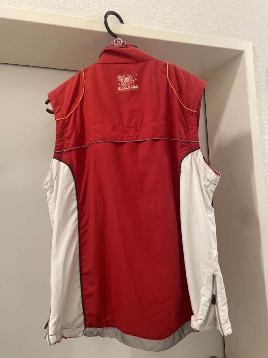 Gilets & Westen: Sport-Gillet Gr.36/38 – Gebraucht aus Pratteln von Nala78 1
