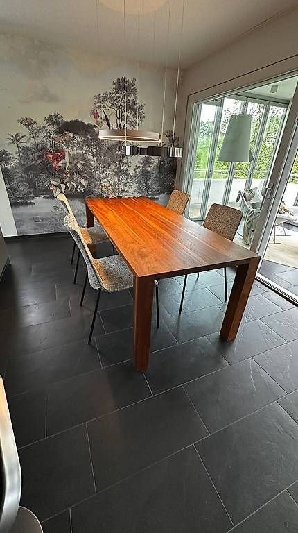 Tavoli: ULTIMO: Massivholz Tisch von TOSSA – Usato da Nottwil venduto da Isicel 1