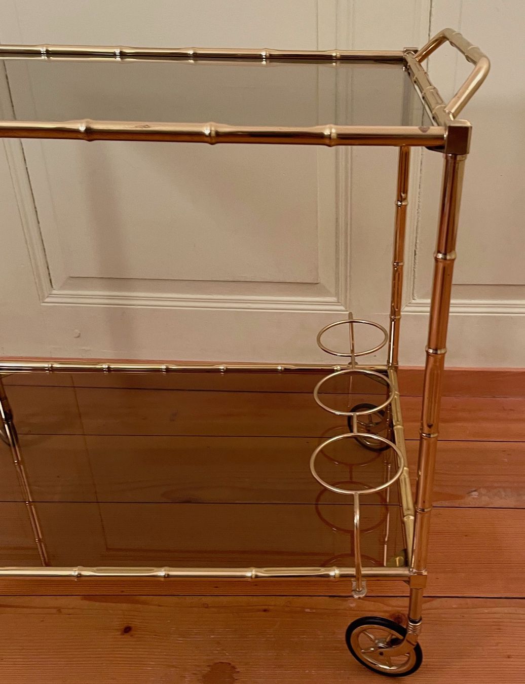 Carrelli di servizio: Faux Bamboo Servierwagen // Hollywood Regency – Usato da Schinznach-Dorf venduto da mix 8