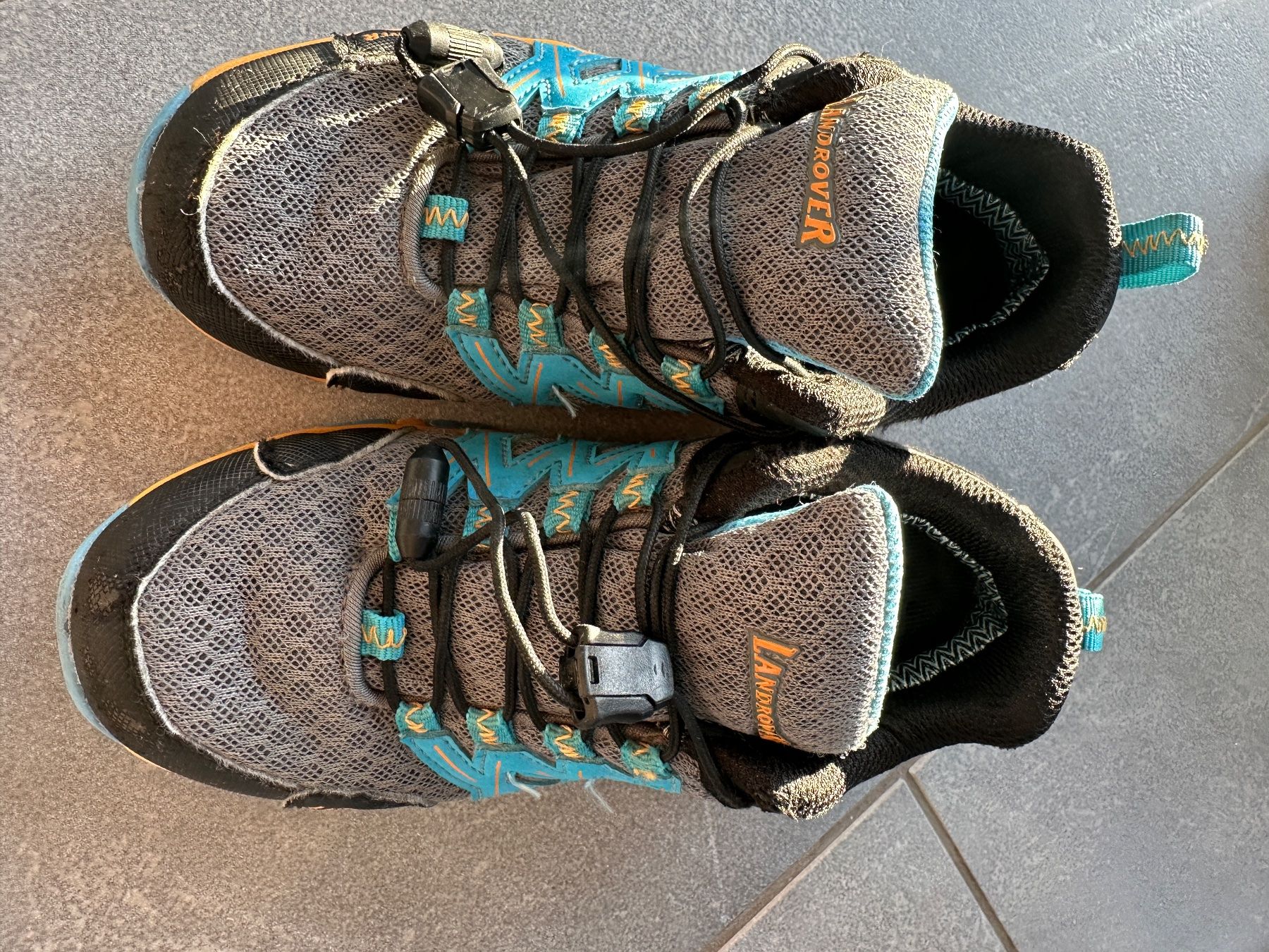 Scarpe per ragazzi: Landrover Trekkingschuhe Wanderschuhe Gr. 31 – Usato da Zürich venduto da poliveira