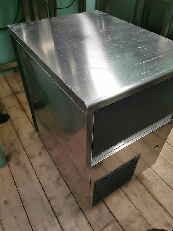 Elettrodomestici da cucina: Machine à glace pilée BREMA GB902A-Q – Usato da St-Aubin FR venduto da sme_nw6w 1