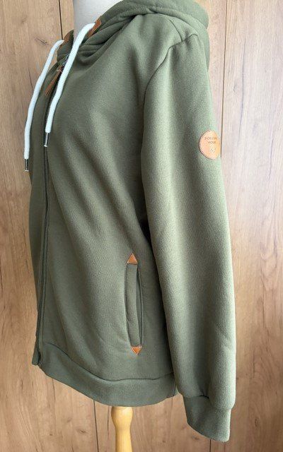Giacche: SWEATJACKE mit Teddyfell Gr. 44 – Nuovo (secondo la descrizione) da Emmenbrücke venduto da Galerie 1